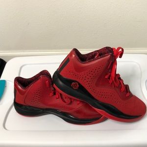 Derrick Rose Adidas Basketball shoes size 9.5